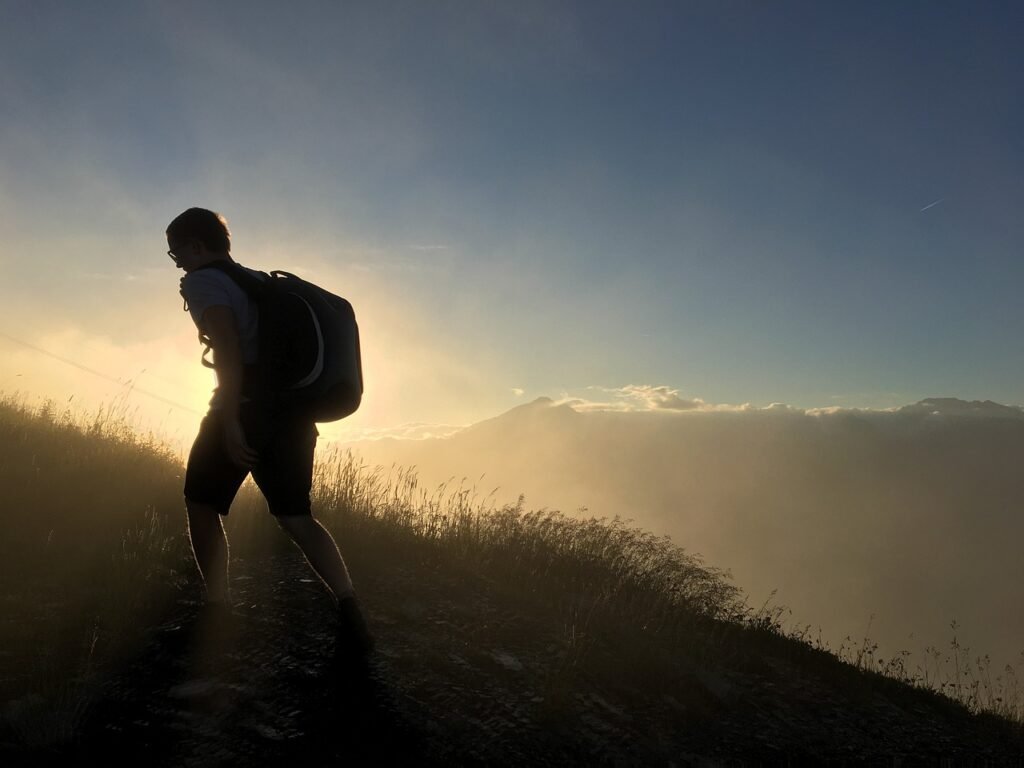 mountain, silhouette, man-1759977.jpg